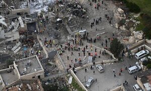 Khu dân cư Israel trúng tên lửa của Iran, 6 người chết