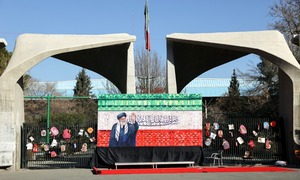 Đổ tỷ USD nuôi quân ủy nhiệm khắp Trung Đông, Iran vẫn lẻ loi chiến đấu