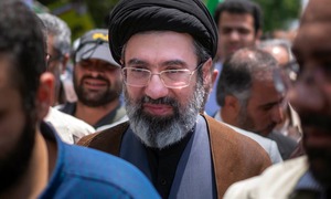 Mojtaba Khamenei – Lãnh tụ Tối cao mới của Iran là ai?