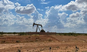 Mỹ - Israel tăng cường không kích Iran: Giá dầu tăng vọt 20%, vượt 100 USD/thùng