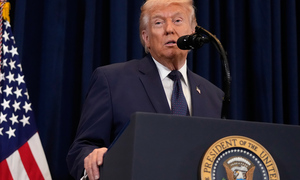 Tổng thống Trump để ngỏ chuyện tịch thu dầu mỏ Iran