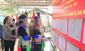 Cử tri nhiều xã miền núi, biên giới Nghệ An đi bầu cử sớm