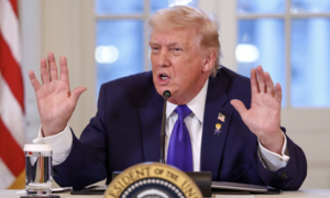 'Đòn lạnh gáy' của ông Trump nhắm vào Iran