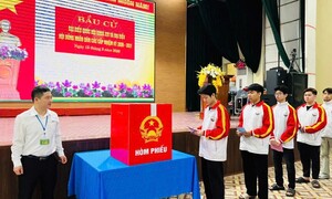 Cử tri trẻ nhất đi bầu cử đúng ngày sinh nhật