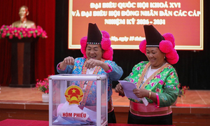 Lá phiếu gửi gắm niềm tin và khát vọng phát triển của đất nước