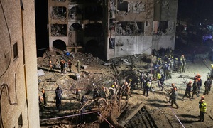 Iran cảnh báo đóng hoàn toàn eo biển Hormuz nếu Mỹ đánh vào hạ tầng năng lượng