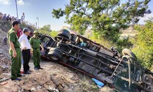 Xe khách lao xuống vực ở Lâm Đồng: 2 nạn nhân nguy kịch phải chuyển viện