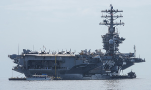 Infographic: Chi tiết các tàu chiến Mỹ bao vây quanh eo biển Hormuz 