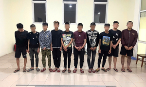 Khởi tố nhóm thanh niên đuổi đánh nhau trên đường, khiến 3 người thương vong
