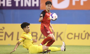 Trực tiếp bóng đá Ninh Bình 2-0 PVF CAND: Việt kiều ghi bàn