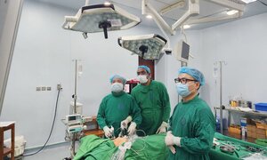 Kỹ thuật nội soi 'Made in Vietnam' lừng danh thế giới, nhiều bác sĩ ngoại sang học