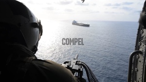 Video hải quân Mỹ chặn bắn các tàu gần cảng Iran 