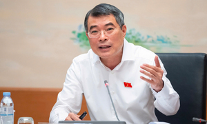 Thủ tướng: Dự kiến nâng ngưỡng chịu thuế với hộ kinh doanh lên 1 tỷ đồng/năm