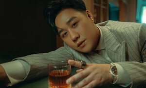 Loạt lùm xùm trong sự nghiệp của Trung Quân Idol