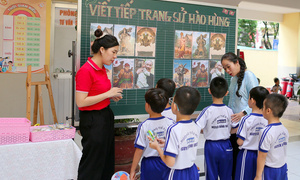 Học sinh lớp 1 hóa thân nhân vật lịch sử, trải nghiệm 'theo dấu chân Anh hùng'