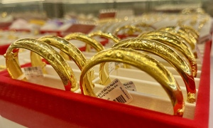 Giá vàng hôm nay 23/4: Đi ngang quanh mốc 4.700 USD/ounce