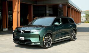 Chủ xe doanh nhân nói về VinFast VF 9: Lái nhàn và thư giãn hơn 