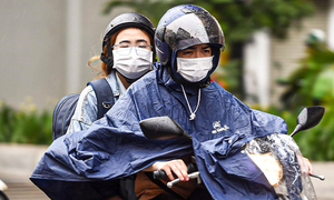 Dự báo thời tiết ngày 27/4: Miền Bắc mưa dông, miền Nam nắng nóng