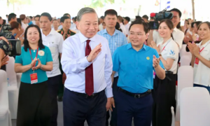 Tổng Bí thư, Chủ tịch nước Tô Lâm thăm, động viên công nhân tại TP.HCM