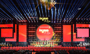 Toàn cảnh đêm nghệ thuật 'Âm vang Tổ quốc' thu hút 40.000 khán giả