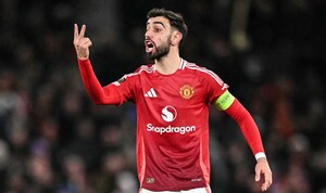 Bruno Fernandes sáng ngang Ronaldo, sắp vượt kỷ lục Ngoại Hạng Anh