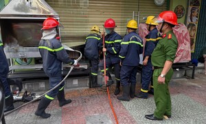 Cháy nhà hàng ở 'phố Tây' Nha Trang, 5 người nước ngoài thoát thân qua cửa sổ