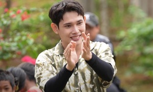 Nam diễn viên từng làm trợ lý ánh sáng, giờ đóng phim của 2 đạo diễn trăm tỷ