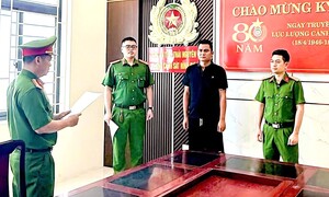 Khởi tố tài xế dùng điện thoại, tông tử vong công nhân môi trường ở Thái Nguyên