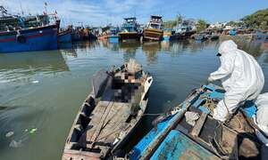 Tìm thân nhân thi thể nam giới trôi trên sông ở Lâm Đồng