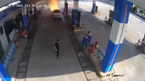 Cháy ô tô tại cây xăng, 2 người tử vong: Trong xe có hàng chục khối pin 24V