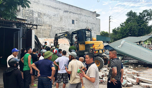 Sập nhà 2 tầng tại Quảng Ninh, một người chết, 2 người bị thương