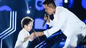 Con trai Tuấn Hưng từng gây sốt trong liveshow lúc 5 tuổi giờ ra sao?