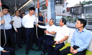 Bí thư Hà Nội yêu cầu tuyến metro ngầm đầu tiên hoàn thành cuối năm 2027