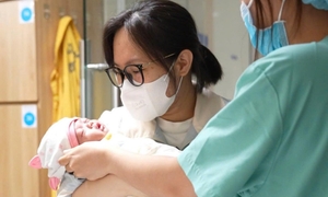  15 ngày vượt 3 cửa tử và hành trình hồi sinh của mẹ con sản phụ tam thai