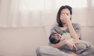 Mẹ trẻ ở Hà Nội trầm cảm nặng vì mặc cảm mất sữa, tự trách mình là người mẹ tồi