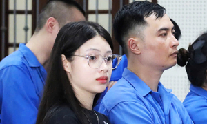 Bạn gái hỗ trợ thế nào để Bùi Đình Khánh, kẻ sát hại cán bộ công an lẩn trốn?