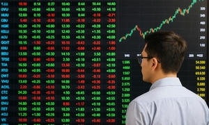 Cổ phiếu vốn hóa lớn thăng hoa, VN-Index lập đỉnh cao mới