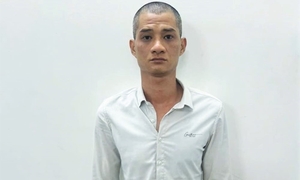 Sau 2 năm lẩn trốn, kẻ gây hàng loạt vụ cướp giật vàng ở Gia Lai ra đầu thú