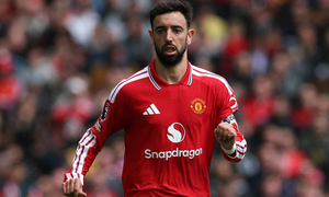 Man Utd thắng Nottingham Forest 3-2, Bruno Fernandes chạm kỷ lục