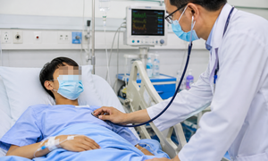 Nhịn cơm nhưng liên tục uống trà sữa, nam sinh 14 tuổi nguy kịch vì tiểu đường