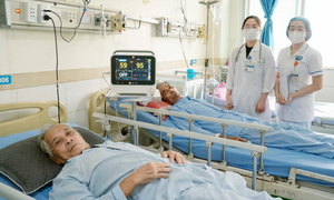Cứu thành công hai cụ ông bị nhồi máu não cấp trong vòng 60 phút nhập viện