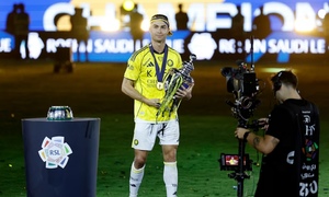 Ghi 2 bàn giúp Al Nassr vô địch, Ronaldo bật khóc