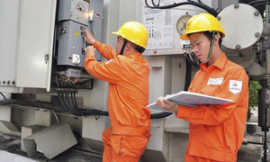 Bộ Công Thương sửa Thông tư, áp ngay giá điện theo khung giờ cao điểm mới