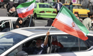 Iran đe doạ trả đũa sau khi tố Mỹ vi phạm lệnh ngừng bắn, tấn công tàu thuyền
