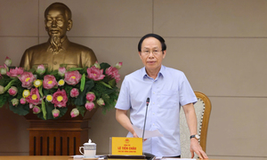 Phó Thủ tướng: Nếu không quản lý tốt thì 'giáo viên ra đề bằng AI, học sinh giải đề bằng AI'