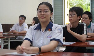 Hơn 150.000 thí sinh TP.HCM thi môn đầu tiên vào lớp 10