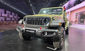 Jeep Wrangler 2026 đầu tiên về Việt Nam, giảm gần 900 triệu đồng so với bản cũ