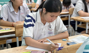 Gần 13.000 thí sinh TP.HCM tranh suất vào lớp 10 chuyên, tích hợp