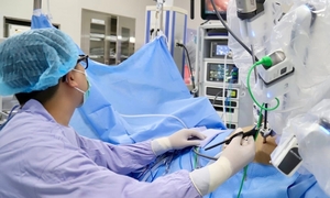 Tưởng bị trĩ, đi khám phát hiện ung thư trực tràng