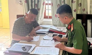 Chia sẻ thông tin sai sự thật trên Facebook, 2 người ở Nghệ An bị mời làm việc